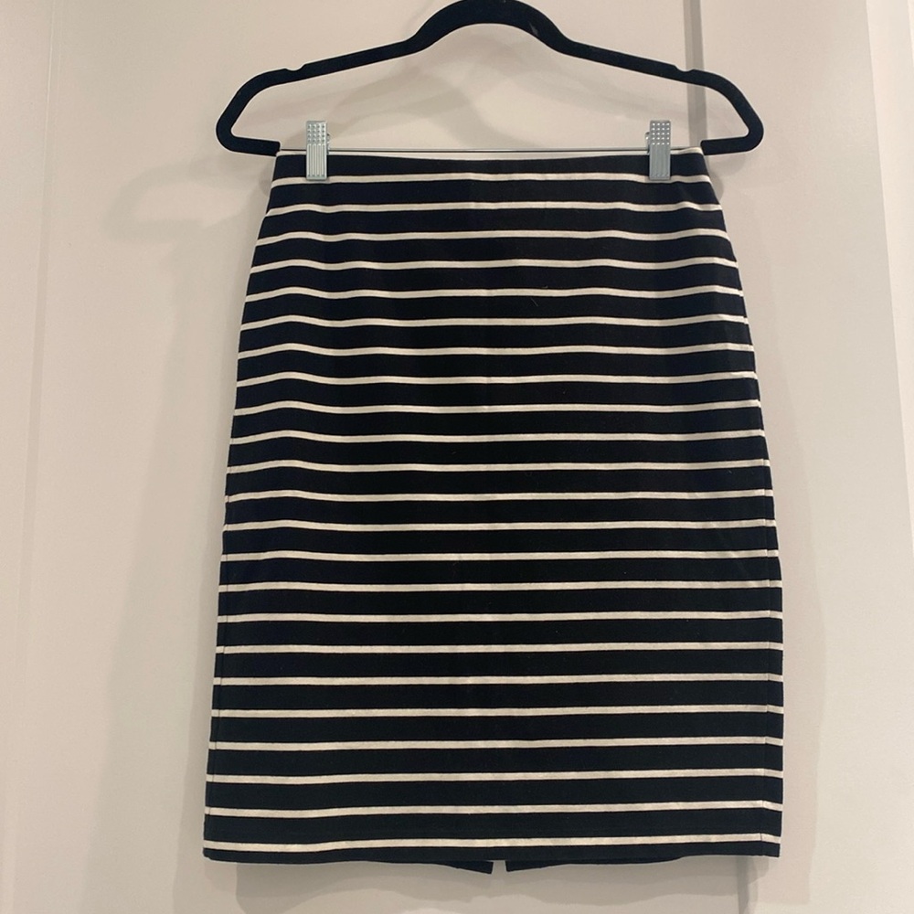 Black and white stripe pencil skirt